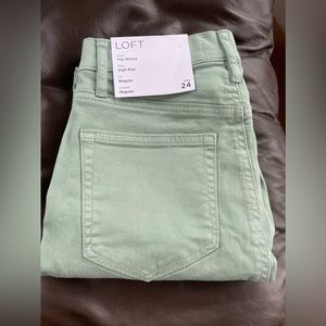 Womans Loft Mint green jeans. Skinny high rise size 24.